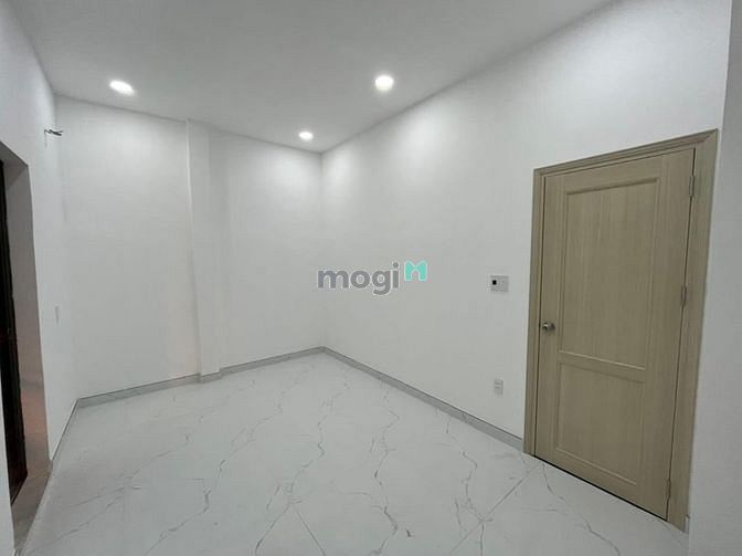 Hình ảnh 2 MT hẻm thông 2 tầng 60m2 4,25tỷ