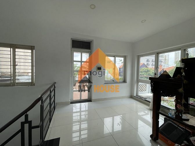 Hình ảnh Biệt thự 117M2 3pn, 5wc khu VIP Thảo Điền quận 2 chỉ 2000$-2500$