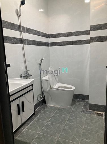 Hình ảnh CHDV Full NT cửa sổ lớn thoáng mát view Landmark D1