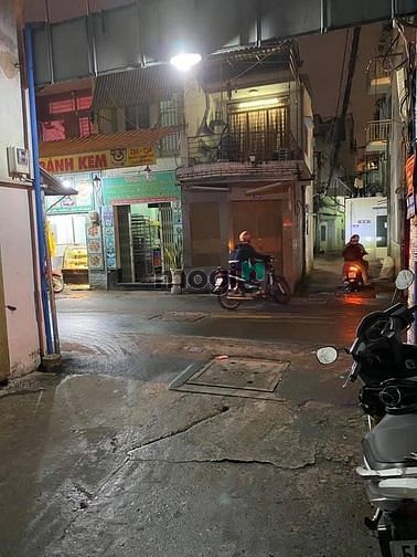 Hình ảnh HXH - Bình Thạnh - 4 TỶ - 4 Tầng - sát mặt tiền