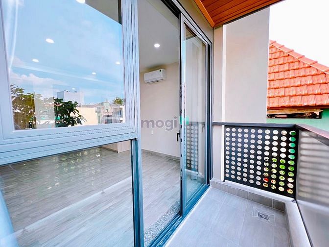 Hình ảnh Mb6623 nạp rút nhanh chóng ban công quận Tân Bình đường Nhất Chi Mai có máy giặt riêng