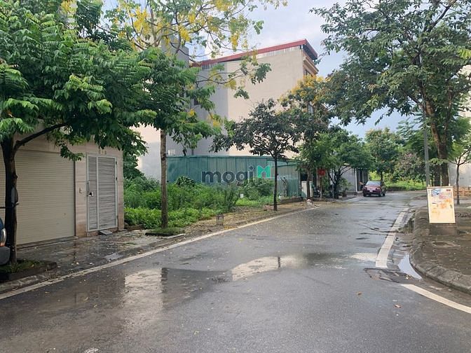 Hình ảnh Bán đất Giang Biên 75m2, đường 3 Ô tô, Vỉa hè đôi, K.Doanh. Giá 8 tỷ.