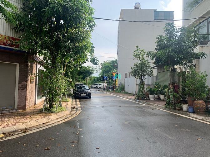 Hình ảnh Bán đất Giang Biên 75m2, đường 3 Ô tô, Vỉa hè đôi, K.Doanh. Giá 8 tỷ.