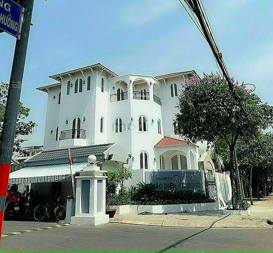 Hình ảnh Biệt thự Santorini góc3 mặt tiền khu compound Thảo Điền ,Q2