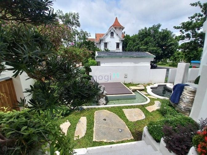 Hình ảnh Biệt thự Santorini góc3 mặt tiền khu compound Thảo Điền ,Q2