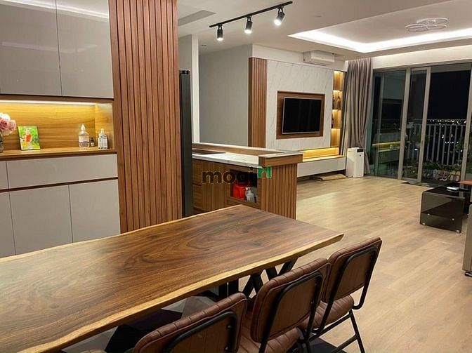 Hình ảnh Cần tiền bán siêu phẩm Riviera Point-99m2
