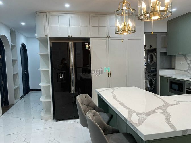 Hình ảnh Nhà đẹp cho thuê 3PN-Nội thất cao cấp-155m2-Empire City