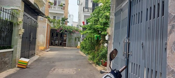 Hình ảnh HXT 7C Phan Văn Trị P5 GV - 3 Tầng - 94M2 - 4.5mX2m1 - 10 tỷ
