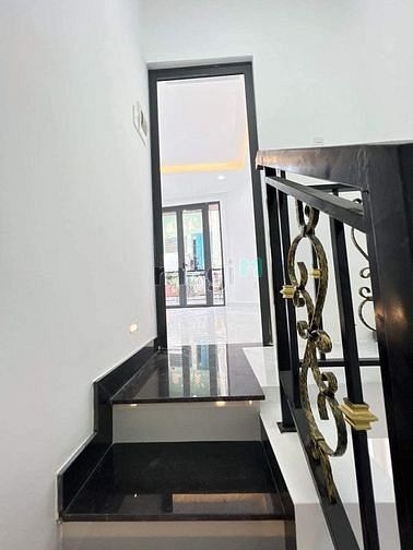 Hình ảnh Bán nhà đường CAO VĂN NGỌC, TÂN PHÚ, Có Sổ Riêng.