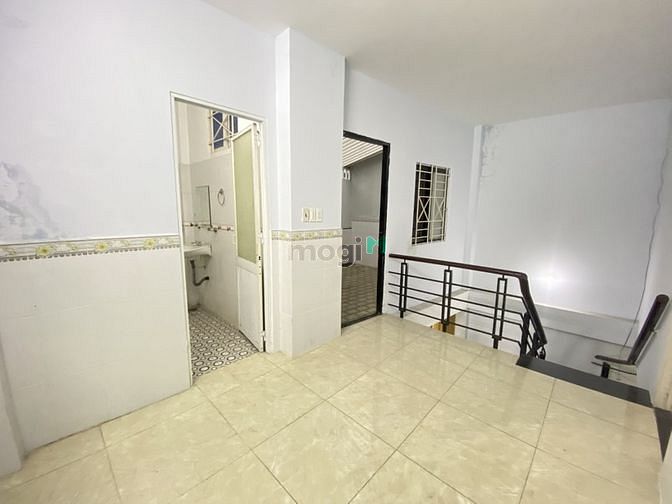 Hình ảnh Hot sơn kỳ, 62 m2, 2 tầng BTCT, giá 5 tỷ 3 TL