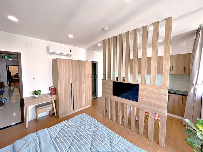 Hình ảnh Căn Hộ New 100% Full Nội Thất Bancol Đối Diện Etown