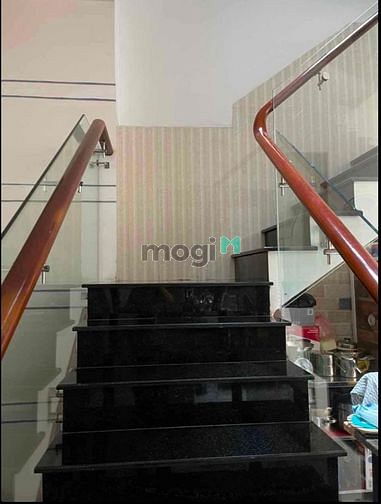 Hình ảnh Bán Nhà mới Đ.Bà Hạt Q.10 40m2 Sổ hồng riêng