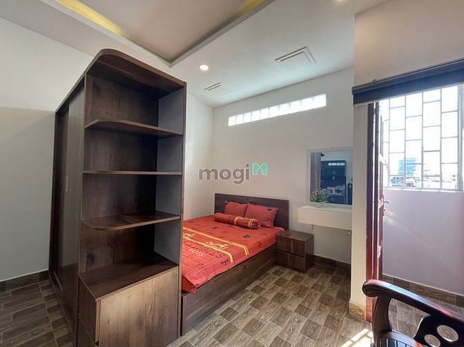 Hình ảnh CHDV ngay Q1, Cửa sổ lớn, Ban công, Gần ĐH Văn Lang, cầu Ông Lãnh