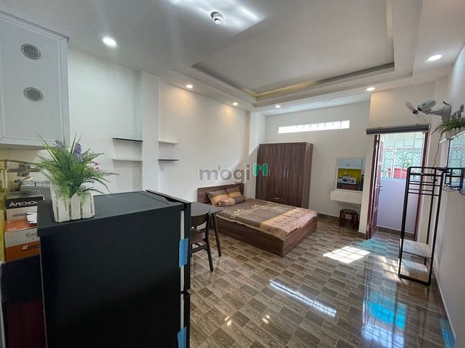 Hình ảnh CHDV ngay Q1, Cửa sổ lớn, Ban công, Gần ĐH Văn Lang, cầu Ông Lãnh