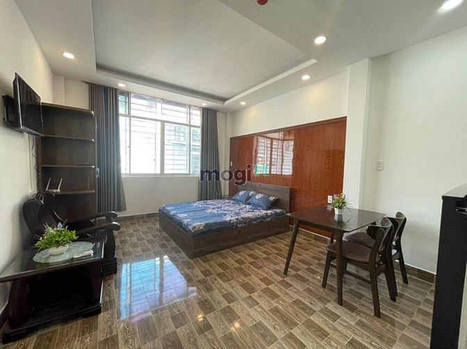 Hình ảnh CHDV ngay Q1, Cửa sổ lớn, Ban công, Gần ĐH Văn Lang, cầu Ông Lãnh