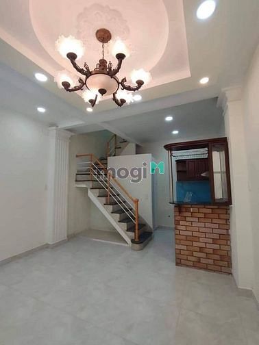 Hình ảnh Bán nhà ngay hẻm BẠCH ĐẰNG, BÌNH THẠNH, Có Sổ Riêng
