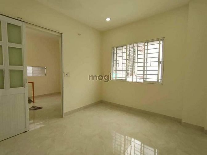 Hình ảnh Bán nhà ngay hẻm BẠCH ĐẰNG, BÌNH THẠNH, Có Sổ Riêng
