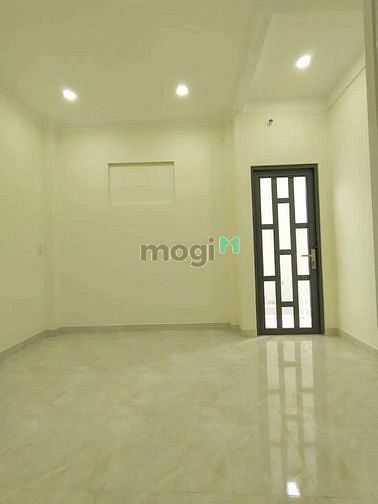 Hình ảnh Bán nhà ngay hẻm BẠCH ĐẰNG, BÌNH THẠNH, Có Sổ Riêng