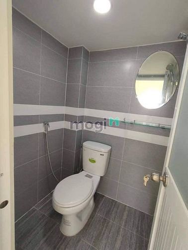 Hình ảnh Bán nhà ngay hẻm BẠCH ĐẰNG, BÌNH THẠNH, Có Sổ Riêng