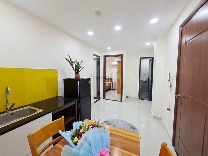 Hình ảnh Cho thuê CHDV cao cấp hai phòng ngủ Full nội thất quận Bình Thạnh