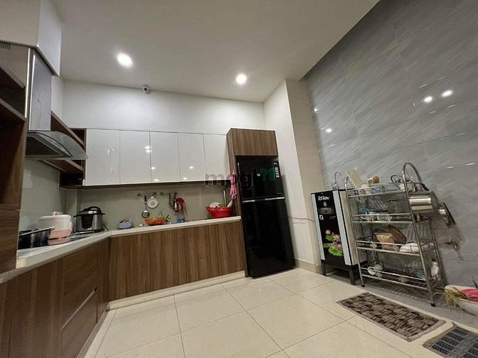 Hình ảnh Cần Bán Nhà Đ.CMT8, Quận 10 40m2_2,2Tỷ_SHr