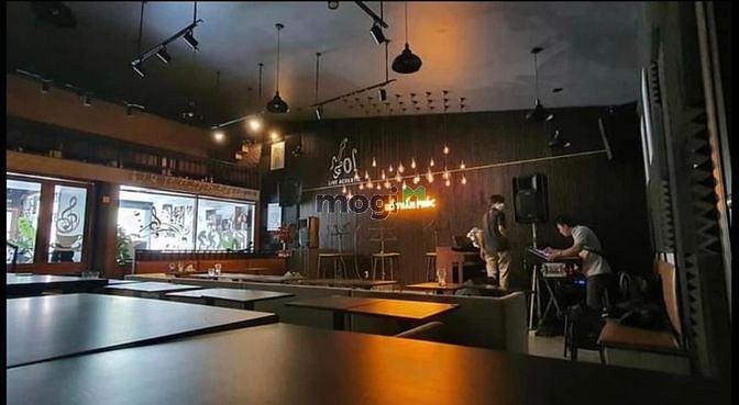 Hình ảnh Nhà cho thuê mặt tiền Hoàng Sa Quận 1