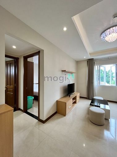Hình ảnh 1Bedroom Apartment Close to Lê Văn Tám Park_Having Car Parking_Pool
