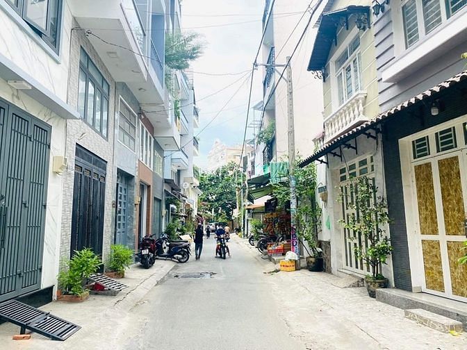 Hình ảnh Gíap PHAN XÍCH LONG Đắt Đỏ, HXH Đỗ Cổng, MỚI Ở NGAY, TT Bình Thạnh