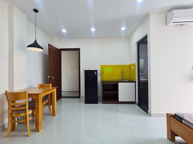 Hình ảnh CHDV full NT cửa sổ lớn, ban công có bếp riêng Nguyễn Văn Đậu