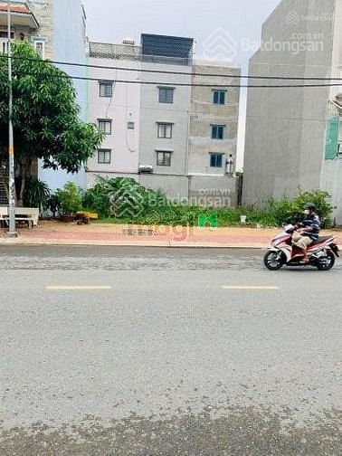 Hình ảnh MT đường Lê Quý Đôn, Phường 6, Quận 3. 75m2, sổ riêng, thổ cư 100%