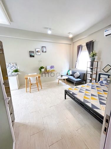 Hình ảnh Studio BAN CÔNG giáp đường Quốc Hương Thảo Điền