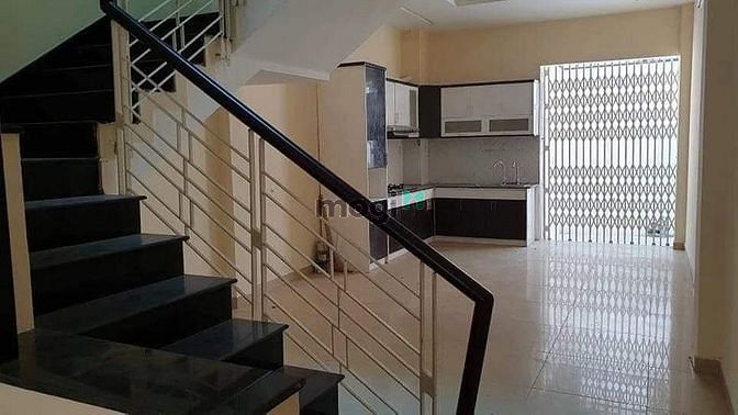 Hình ảnh Nhà ngay Kinh Dương Vương Bình Tân 82m2 1tỷ35