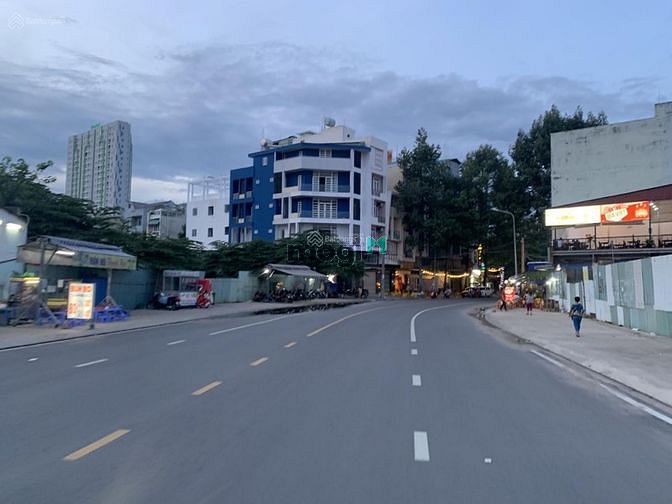 Hình ảnh Sở hữu ngay 1 lô đất nằm ngay trung tâm Phường 25, quận Bình Thạnh.