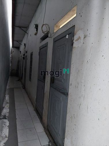 Hình ảnh Gia đình cần bán mảnh đất 70m2 phố Gia Thuỵ ngõ 2,5m chỉ có hơn 4 tỷ