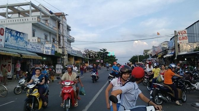 Hình ảnh Đất thổ cư 300m2 thông chợ tiện kinh doanh