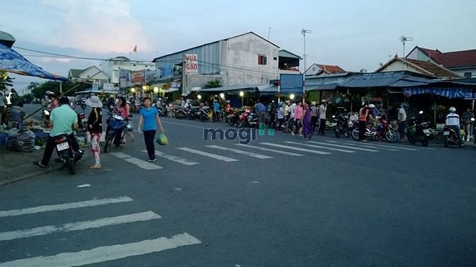Hình ảnh Đất thổ cư 300m2 thông chợ tiện kinh doanh