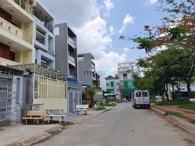 Hình ảnh Bán gấp lô đất đường thân văn nhiếp.Phường an phú quận 2.Sổ hồng riêng