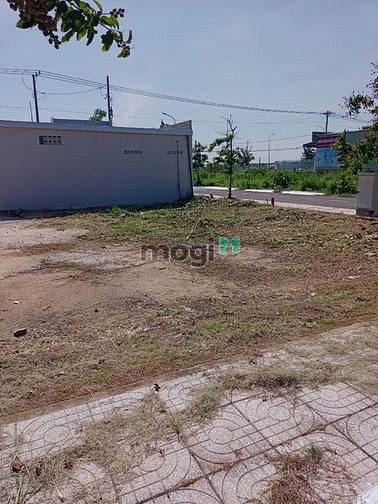 Hình ảnh bán mặt bằng kinh doanh ngay cổng chào LONG HẢI