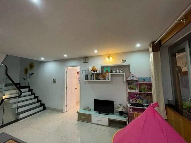 Hình ảnh Cần vốn sang biệt thự đẹp giá rẻ Thủ Đức 11tỷ shr