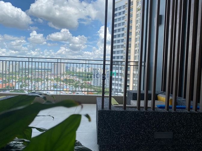 Hình ảnh Chính chủ kí gửi cho thuê căn góc 2PN Palm Heights 77m2 NTCB giá tốt