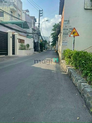 Hình ảnh Bán nhà siêu rẻ full nội thất Thủ Đức