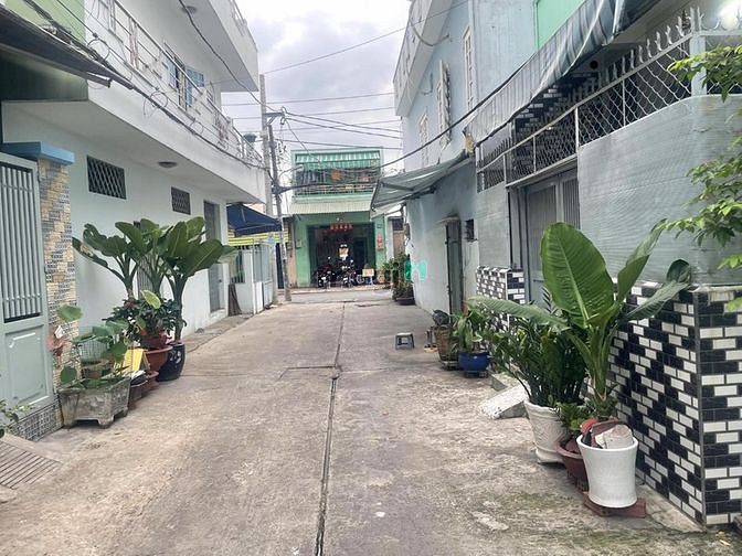 Hình ảnh Nhà Mới, Bình Trị Đông, 50m2, 2 tầng, HXT, 4.4 tỷ, cách MT chỉ 50m.