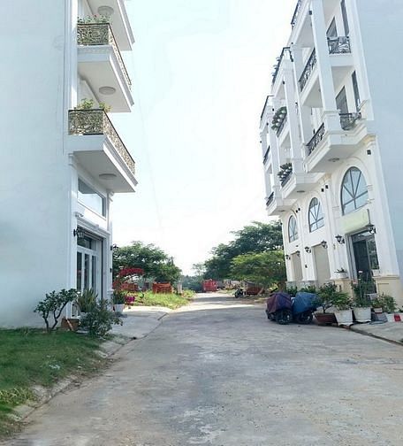 Hình ảnh Bán  Lô Đất Nền 5x12.5M  Mặt Tiền Đường  Số HOÀNG QUỐC VIỆT QUẬN 7