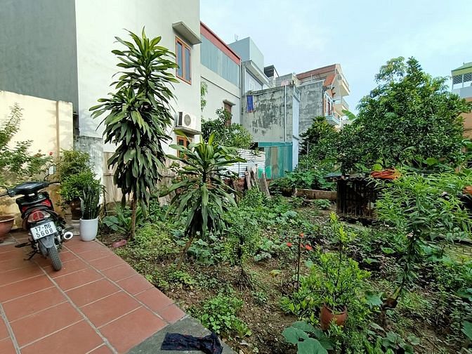 Hình ảnh Phú Diễn khổ đẹp ô tô đỗ cửa nở hậu nhỉnh 3 tỷ