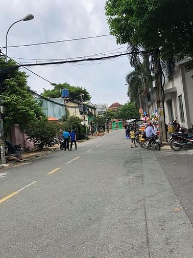 Hình ảnh view biệt thự đối diện MB66 là nhà cái uy tín hàng đầu tại Việt Nam 10x20m khu tên lửa nhà mới vào ở liền