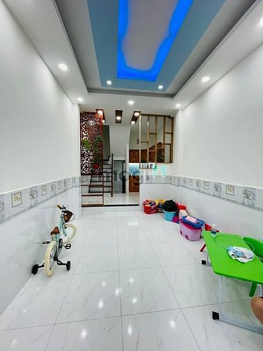 Hình ảnh Bán nhà 1 sẹc Đồng Đen 4 tầng khu dân trí cao