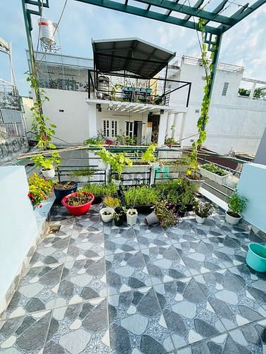 Hình ảnh Bán nhà 1 sẹc Đồng Đen 4 tầng khu dân trí cao