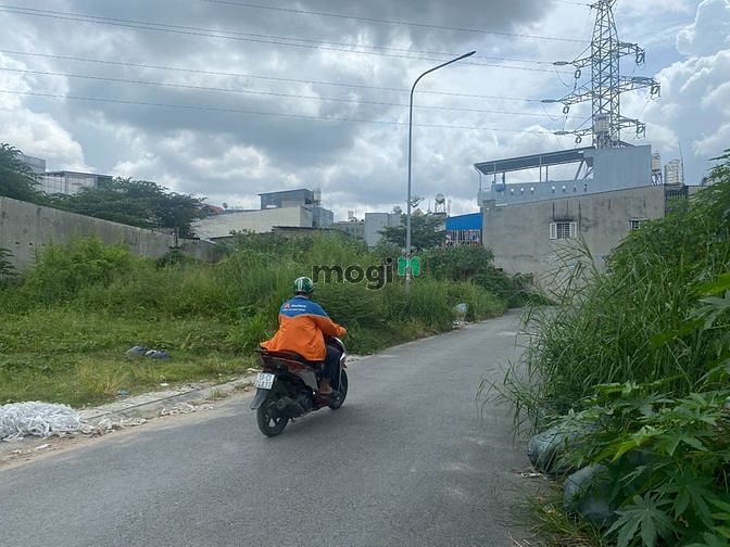 Hình ảnh Bán 2 lô liền kề , đất phân lô đồng bộ đường Nguyễn Văn Quá,Q 12