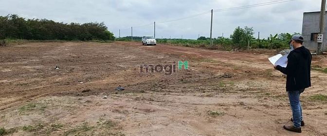 Hình ảnh 10 Mét NGANG vị trí đẹp – Giá tận gốc TĐC 𝐱𝐚̃ 𝐍𝐡𝐚 𝐁𝐢́𝐜𝐡 –