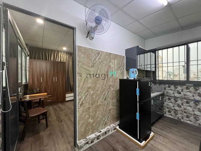 Hình ảnh CHDV Cao Cấp 1 Phòng Ngủ Tách Bếp Ngay Quận 1